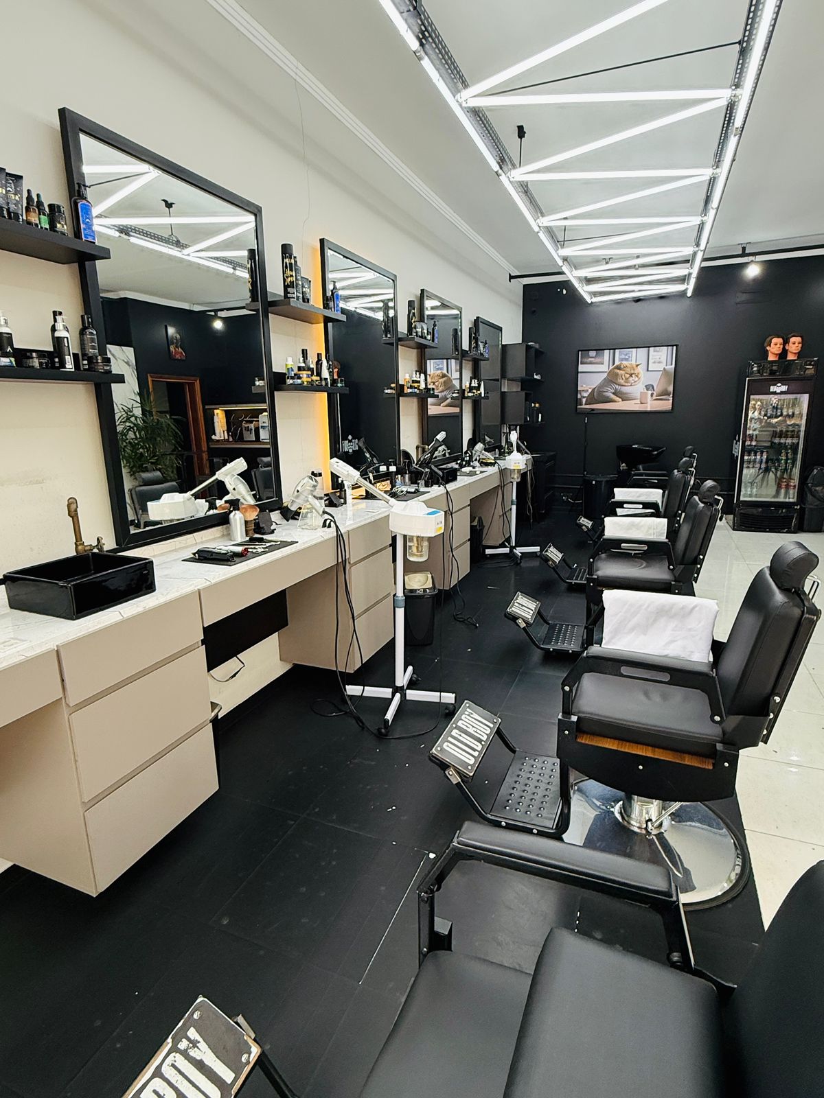 Old Boy Barbearia - Detalhes